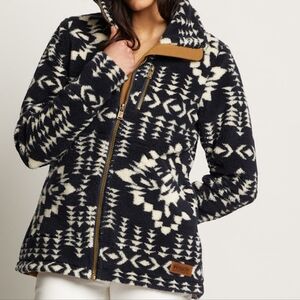 Pendleton Women's Dark Navy Blue and White Geometric Jacket